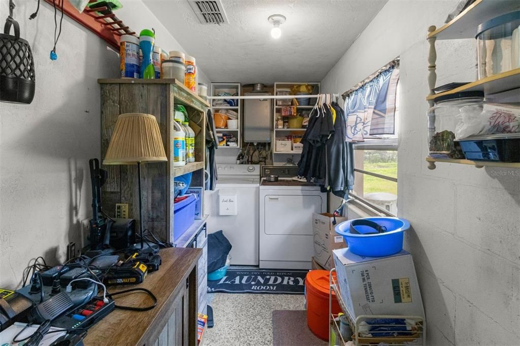 待售: $649,000 (3 贝兹, 1 浴室, 1200 平方英尺)