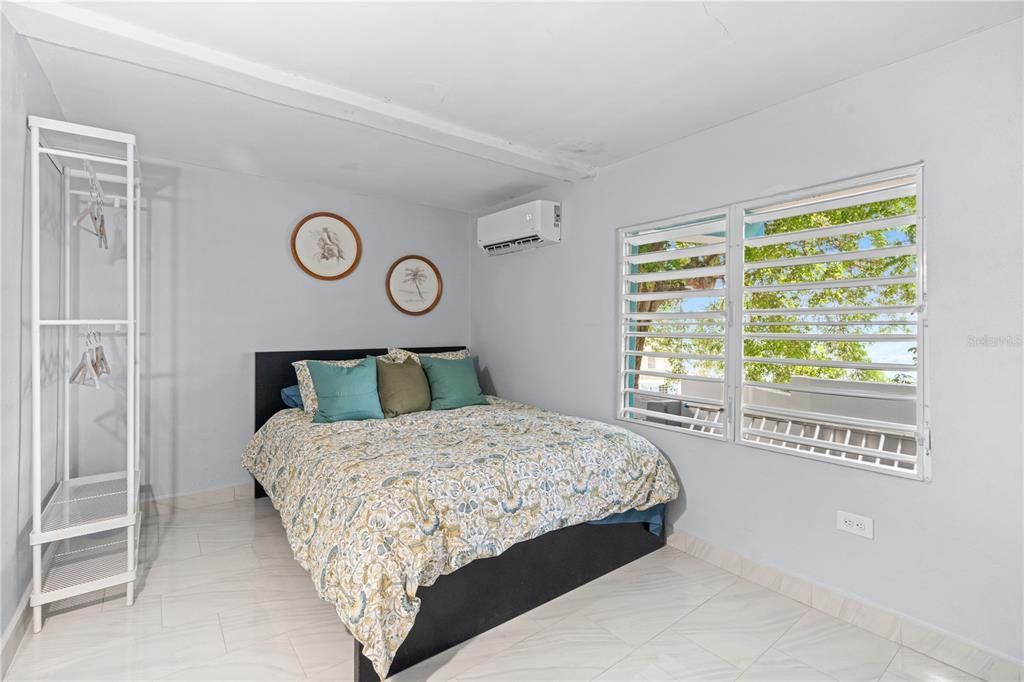 На продажу: $659,900 (7 спален, 0 ванн, 2000 Квадратных фут)