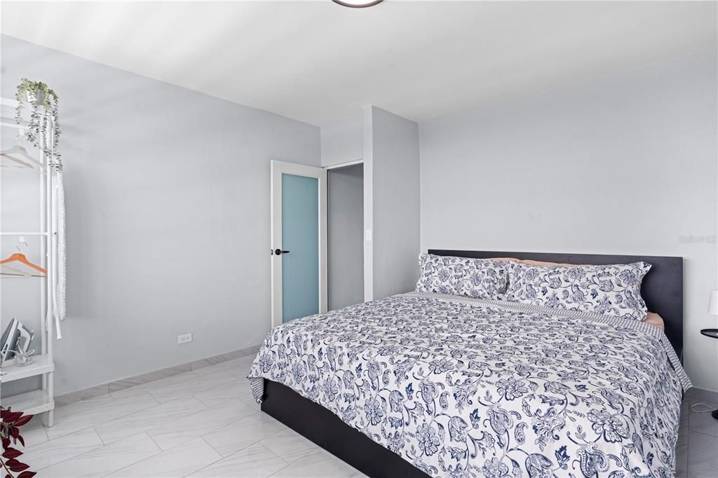 На продажу: $659,900 (7 спален, 0 ванн, 2000 Квадратных фут)