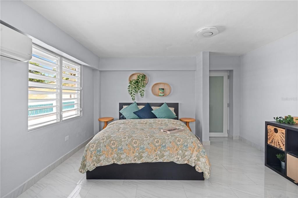 На продажу: $659,900 (7 спален, 0 ванн, 2000 Квадратных фут)