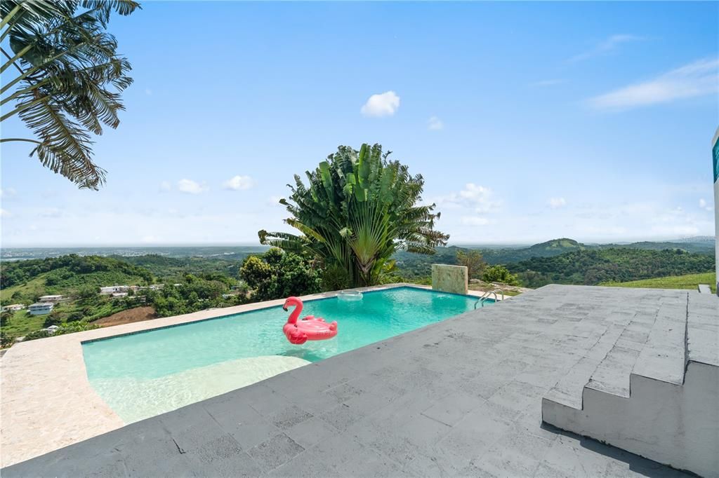 На продажу: $659,900 (7 спален, 0 ванн, 2000 Квадратных фут)