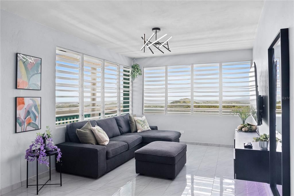 На продажу: $659,900 (7 спален, 0 ванн, 2000 Квадратных фут)