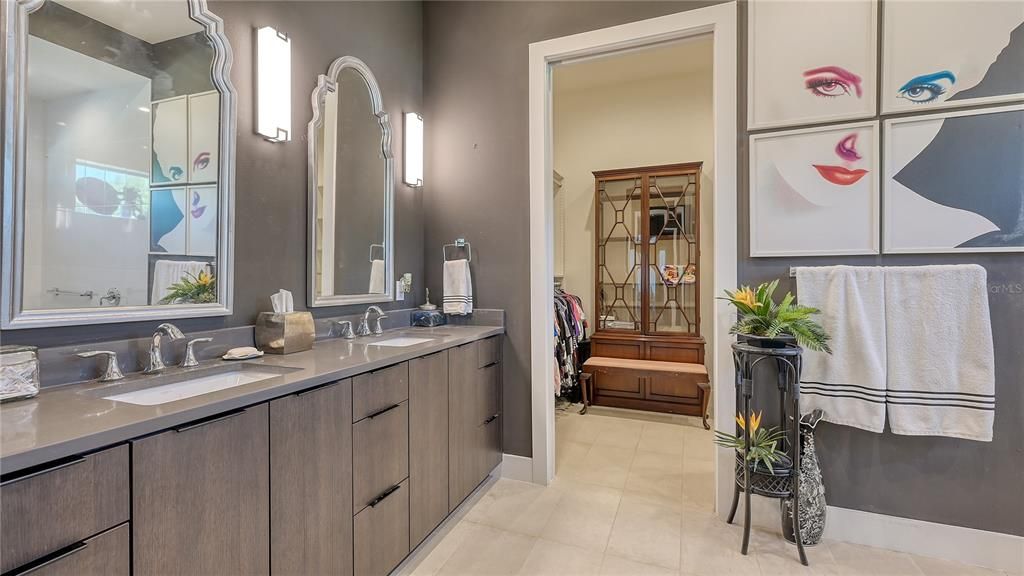 待售: $2,500,000 (4 贝兹, 0 浴室, 4451 平方英尺)