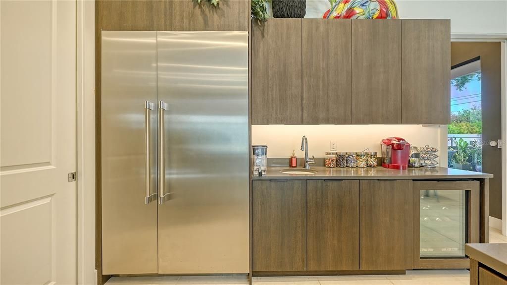 待售: $2,500,000 (4 贝兹, 0 浴室, 4451 平方英尺)