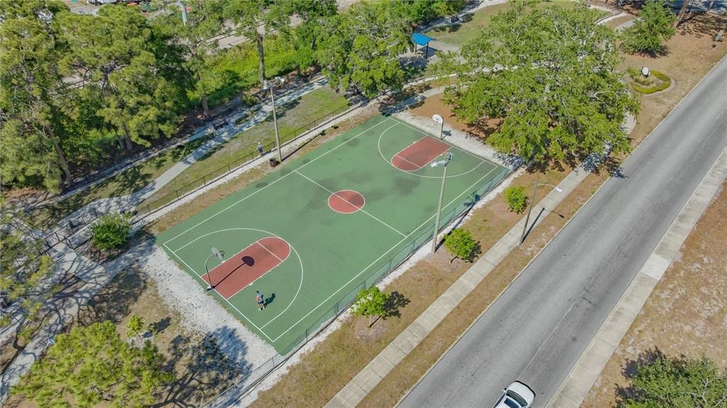 待售: $2,500,000 (4 贝兹, 0 浴室, 4451 平方英尺)