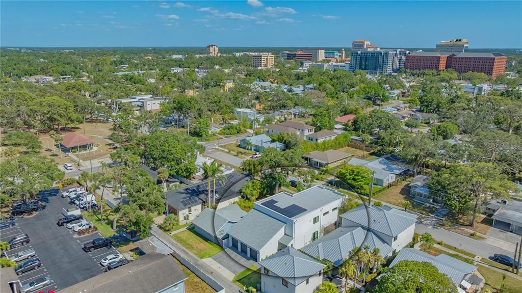 待售: $2,500,000 (4 贝兹, 0 浴室, 4451 平方英尺)