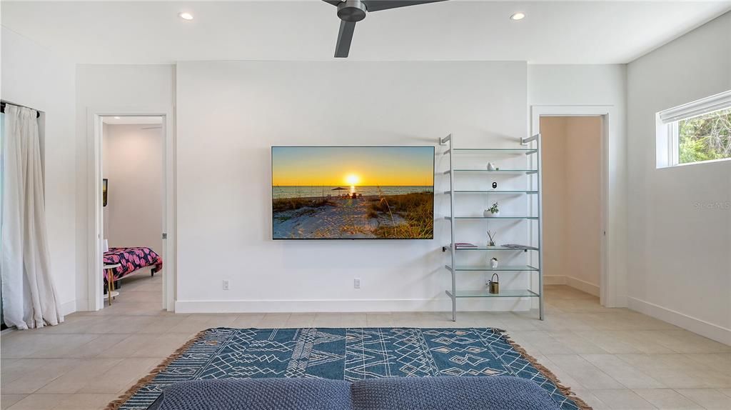 待售: $2,500,000 (4 贝兹, 0 浴室, 4451 平方英尺)