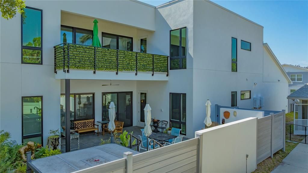 待售: $2,500,000 (4 贝兹, 0 浴室, 4451 平方英尺)