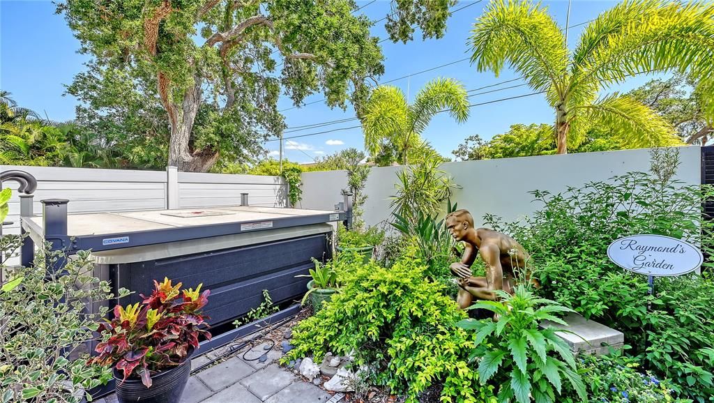 待售: $2,500,000 (4 贝兹, 0 浴室, 4451 平方英尺)