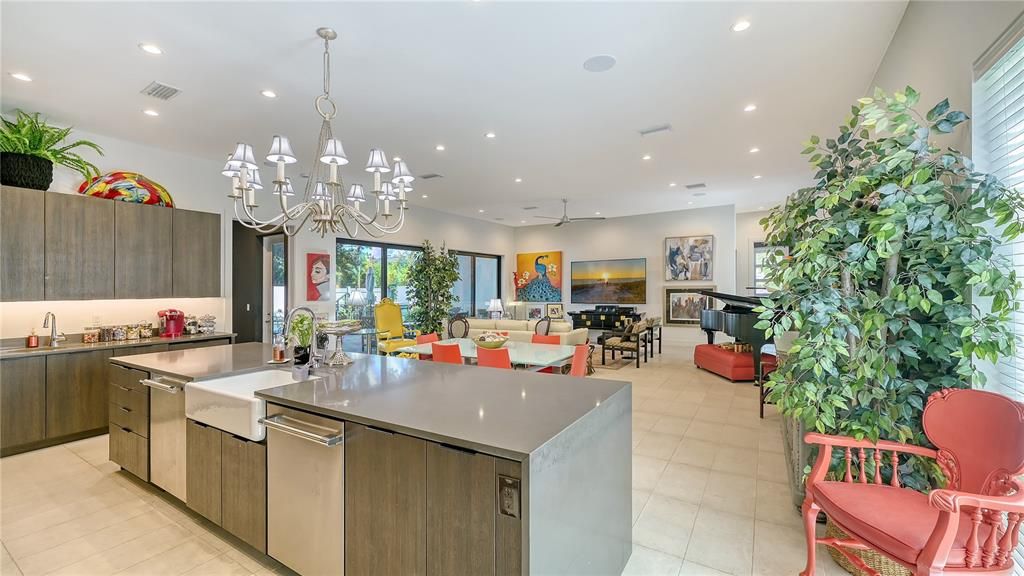 待售: $2,500,000 (4 贝兹, 0 浴室, 4451 平方英尺)