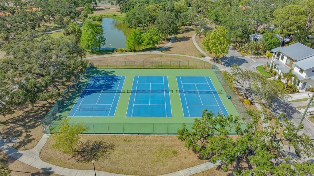 待售: $2,500,000 (4 贝兹, 0 浴室, 4451 平方英尺)