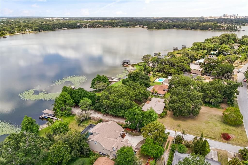 FANTASTIC LAKE VIEWS