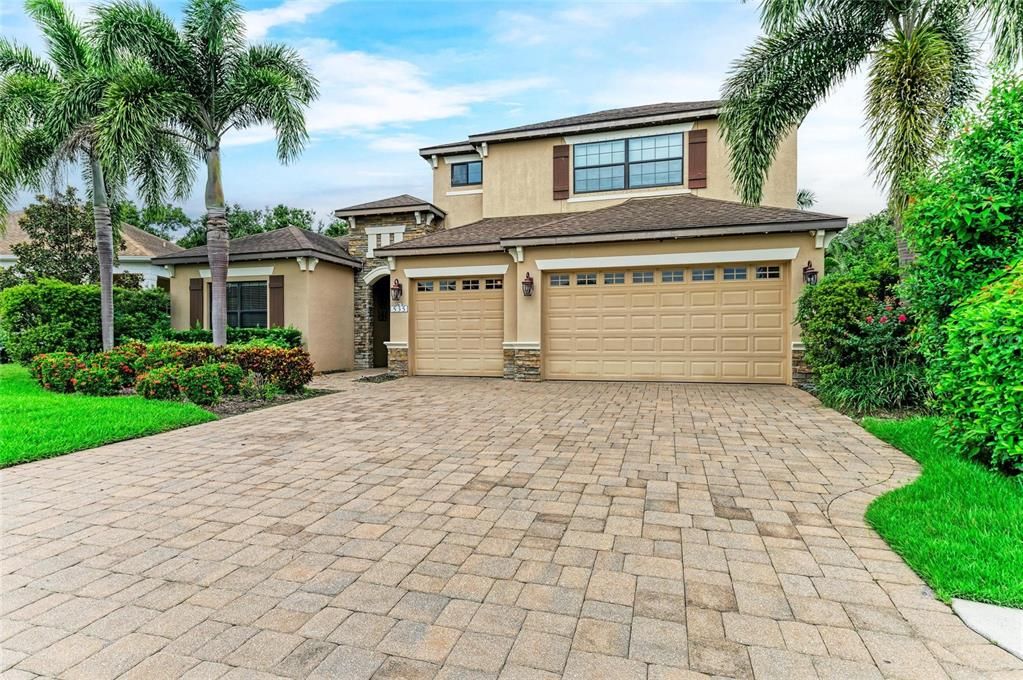 Active With Contract: $849,000 (4 beds, 4 baths, 3298 Square Feet)