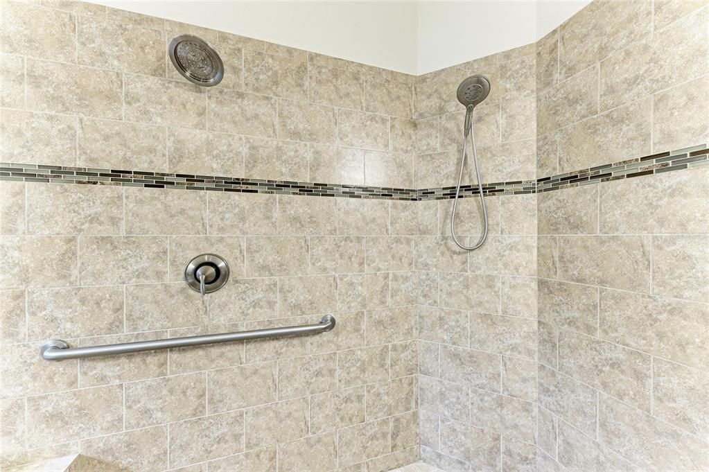 Active With Contract: $849,000 (4 beds, 4 baths, 3298 Square Feet)