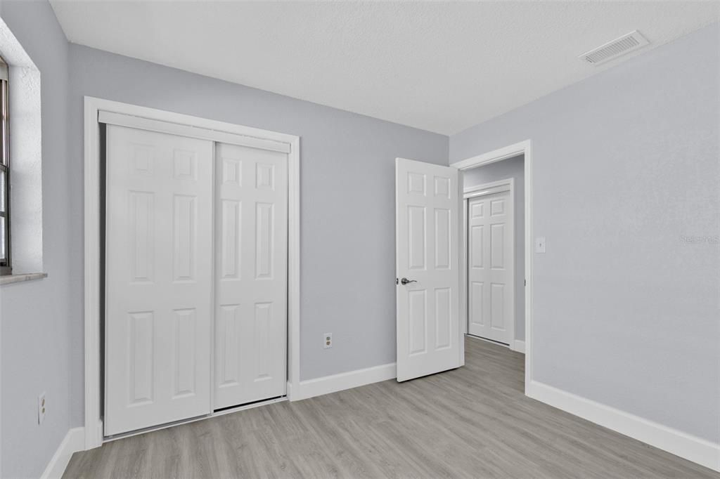 For Sale: $424,900 (4 beds, 2 baths, 1664 Square Feet)