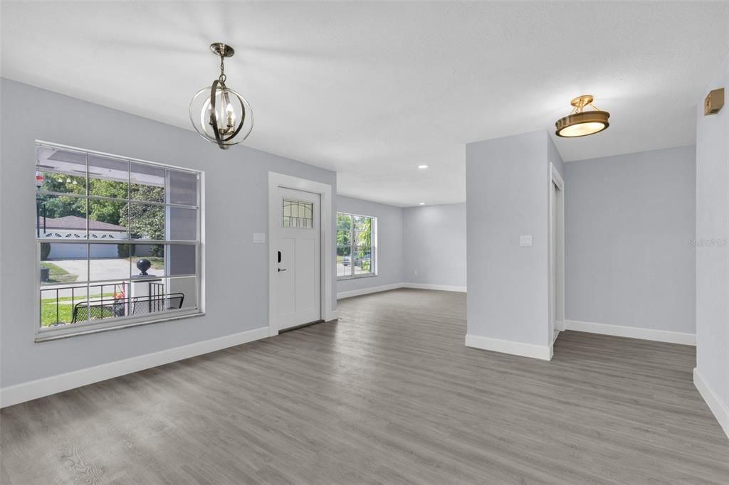 For Sale: $424,900 (4 beds, 2 baths, 1664 Square Feet)