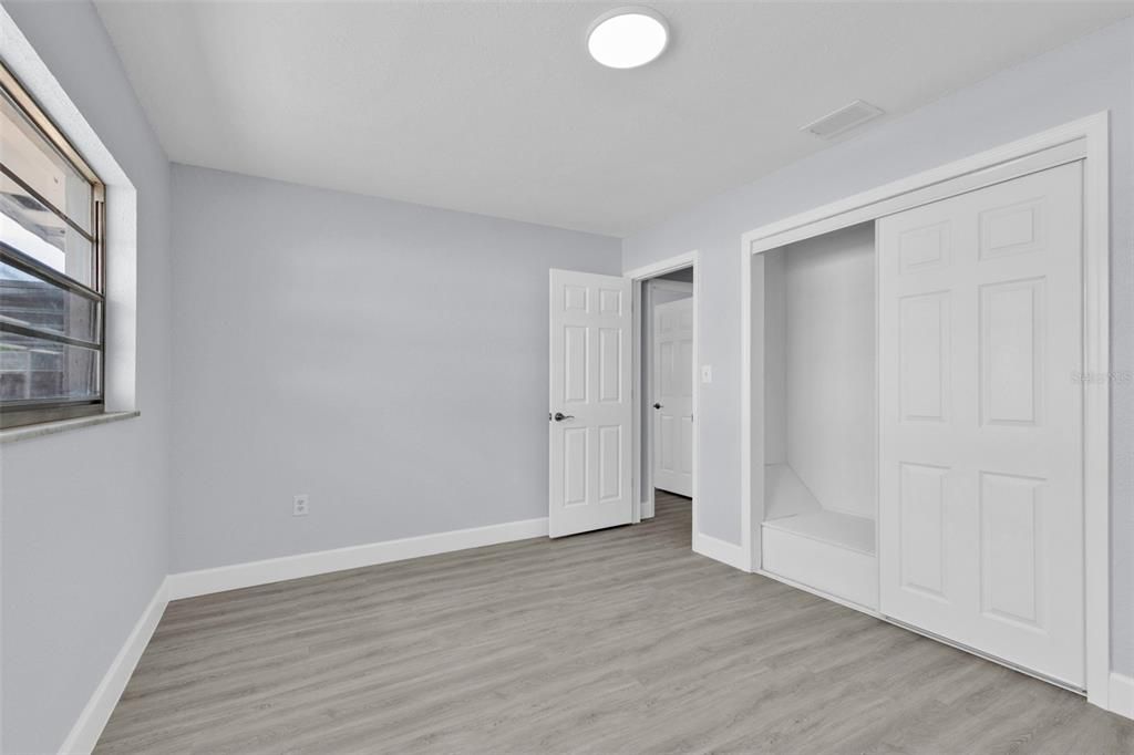 For Sale: $424,900 (4 beds, 2 baths, 1664 Square Feet)