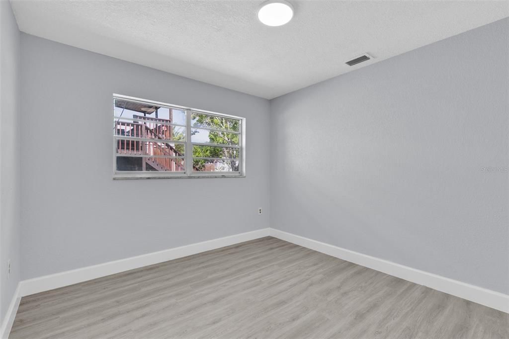 For Sale: $424,900 (4 beds, 2 baths, 1664 Square Feet)