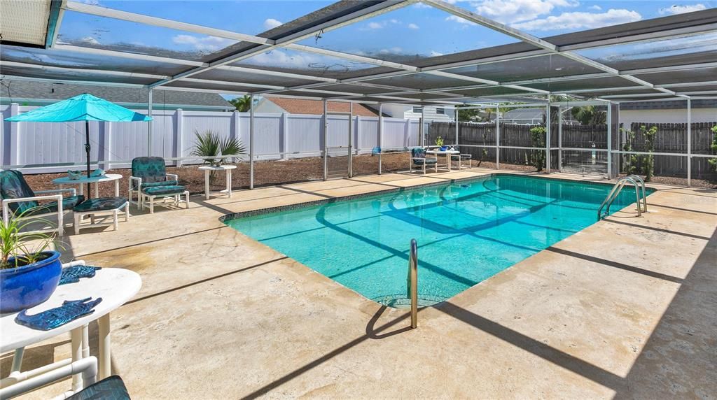 For Sale: $424,900 (4 beds, 2 baths, 1664 Square Feet)