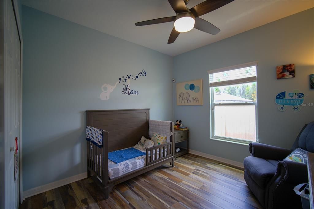 合同活跃: $314,999 (3 贝兹, 2 浴室, 1528 平方英尺)