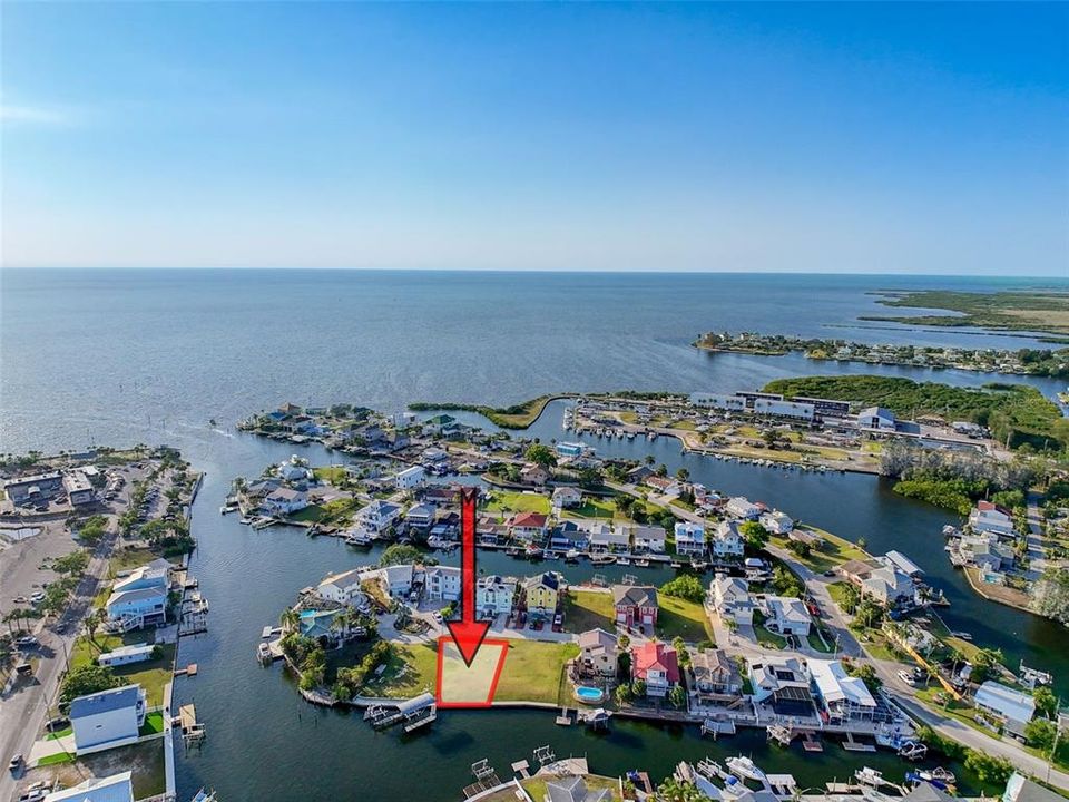 待售: $299,000 (0.15 acres)