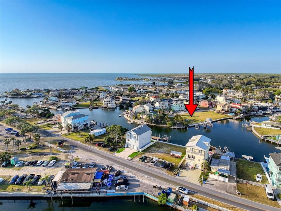 待售: $299,000 (0.15 acres)