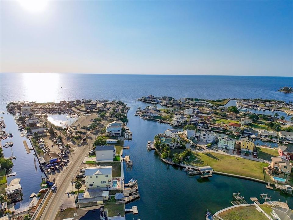 待售: $299,000 (0.15 acres)