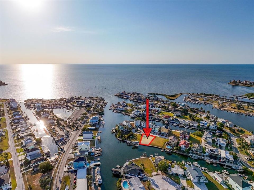 待售: $299,000 (0.15 acres)