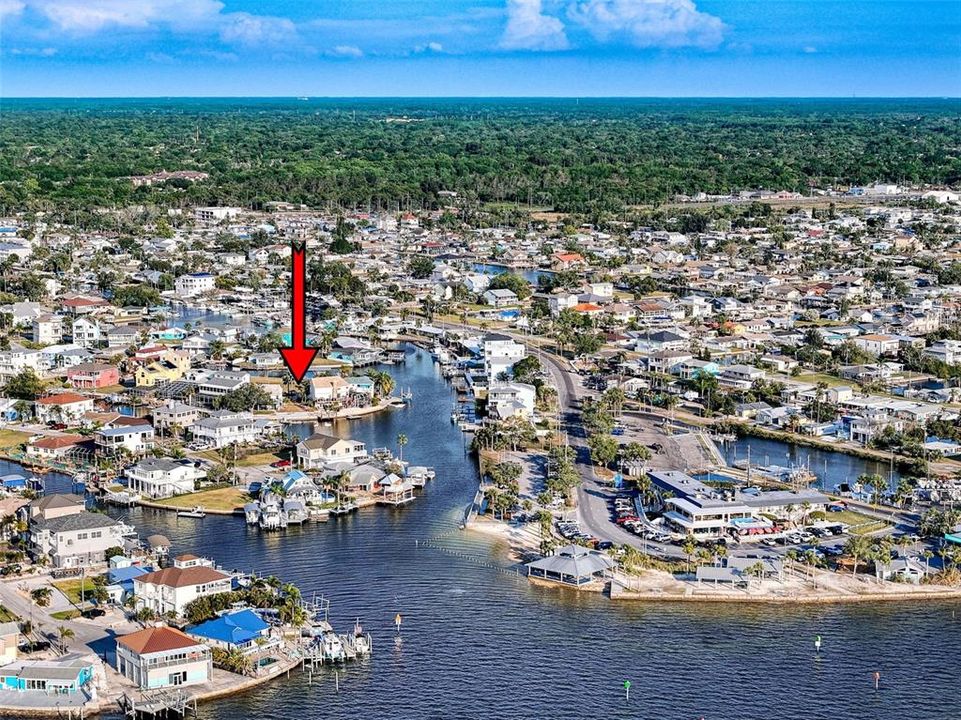 待售: $299,000 (0.15 acres)