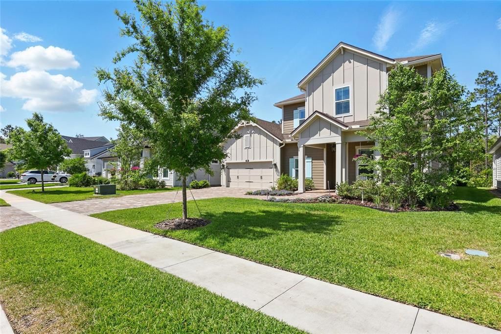 Active With Contract: $1,275,000 (5 beds, 3 baths, 3392 Square Feet)
