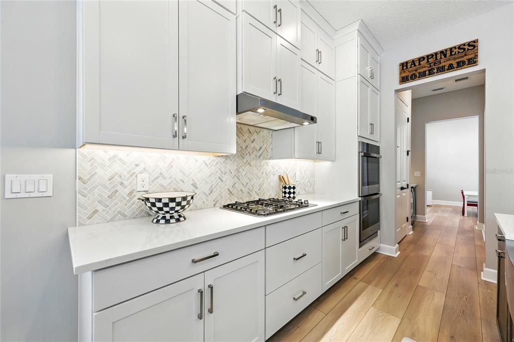 Active With Contract: $1,275,000 (5 beds, 3 baths, 3392 Square Feet)