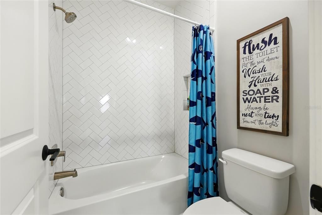 Active With Contract: $1,275,000 (5 beds, 3 baths, 3392 Square Feet)