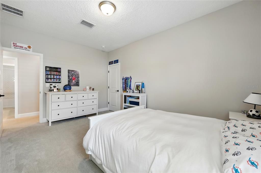 Active With Contract: $1,275,000 (5 beds, 3 baths, 3392 Square Feet)