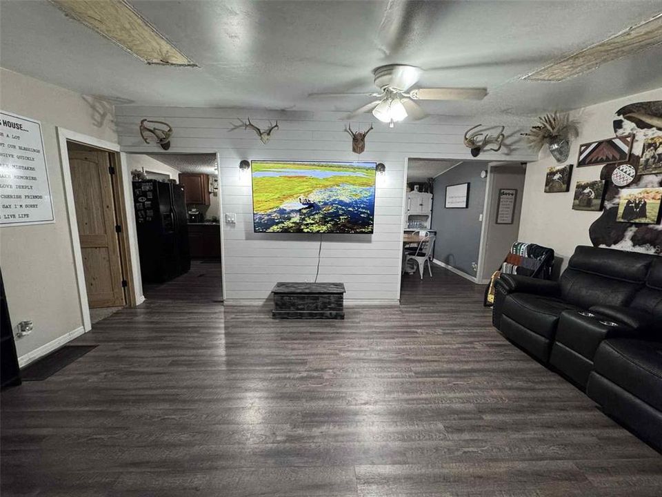En Venta: $274,000 (3 camas, 2 baños, 1248 Pies cuadrados)