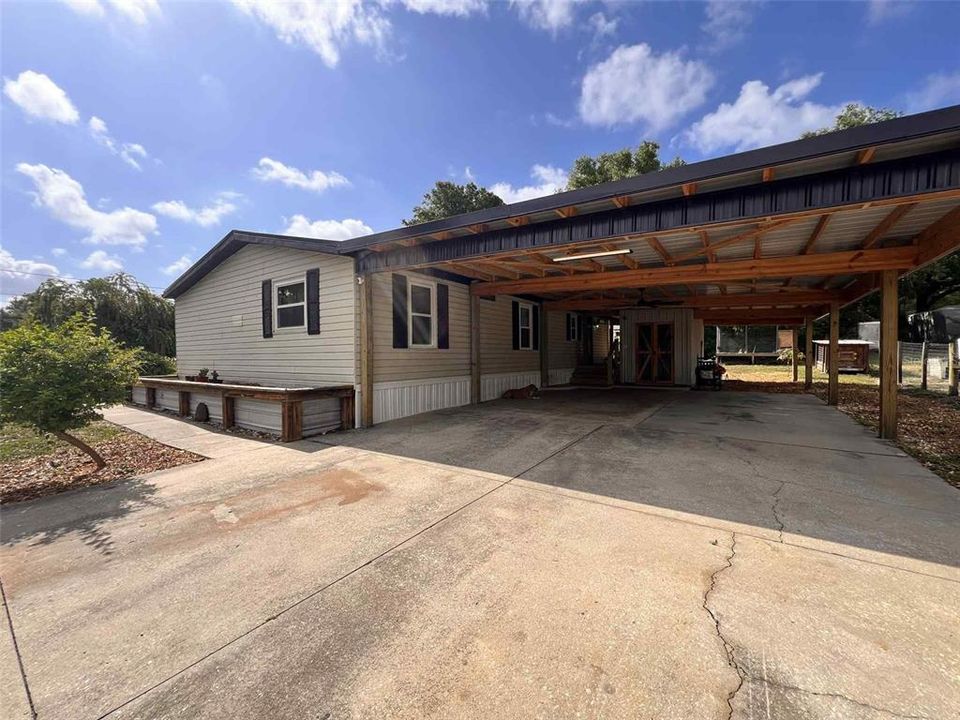 En Venta: $274,000 (3 camas, 2 baños, 1248 Pies cuadrados)