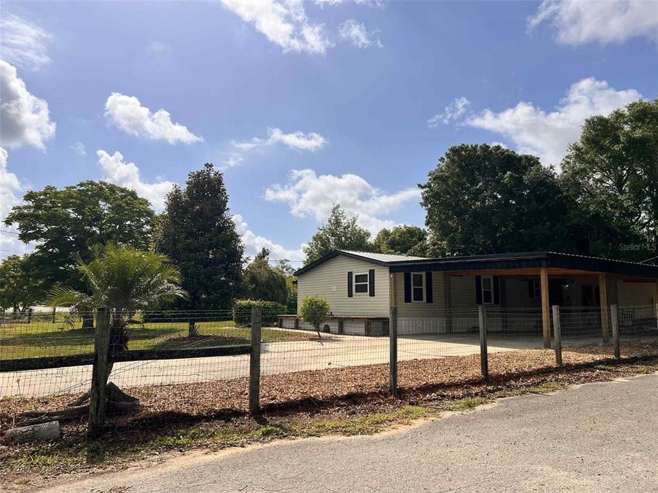 En Venta: $274,000 (3 camas, 2 baños, 1248 Pies cuadrados)