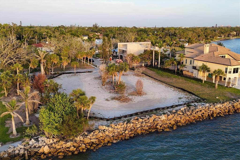 En Venta: $5,500,000 (0.89 acres)