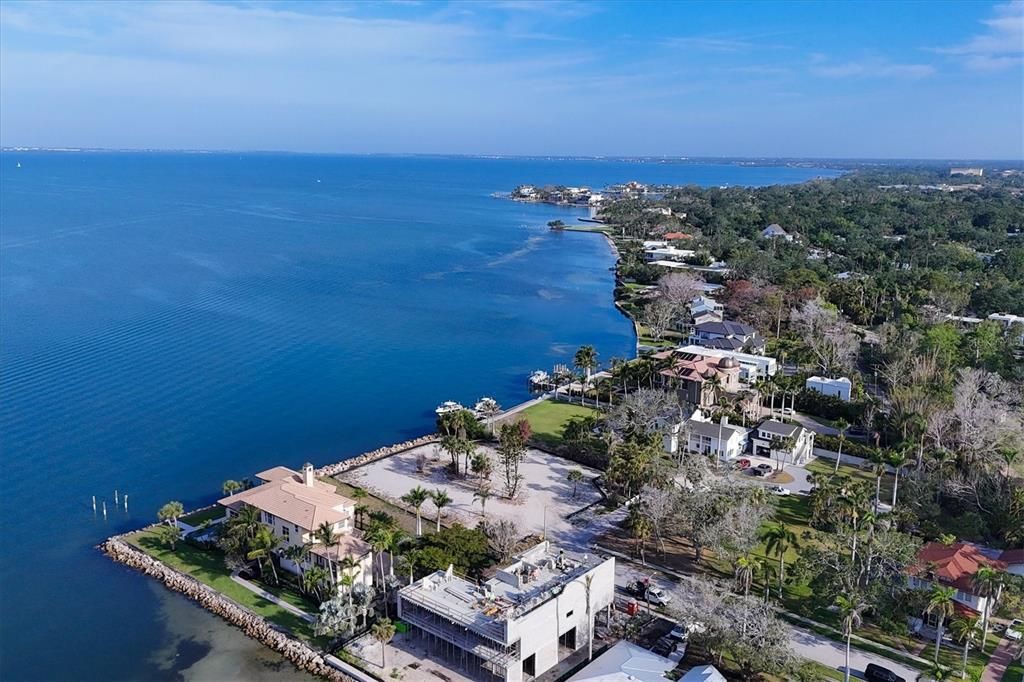 En Venta: $5,500,000 (0.89 acres)