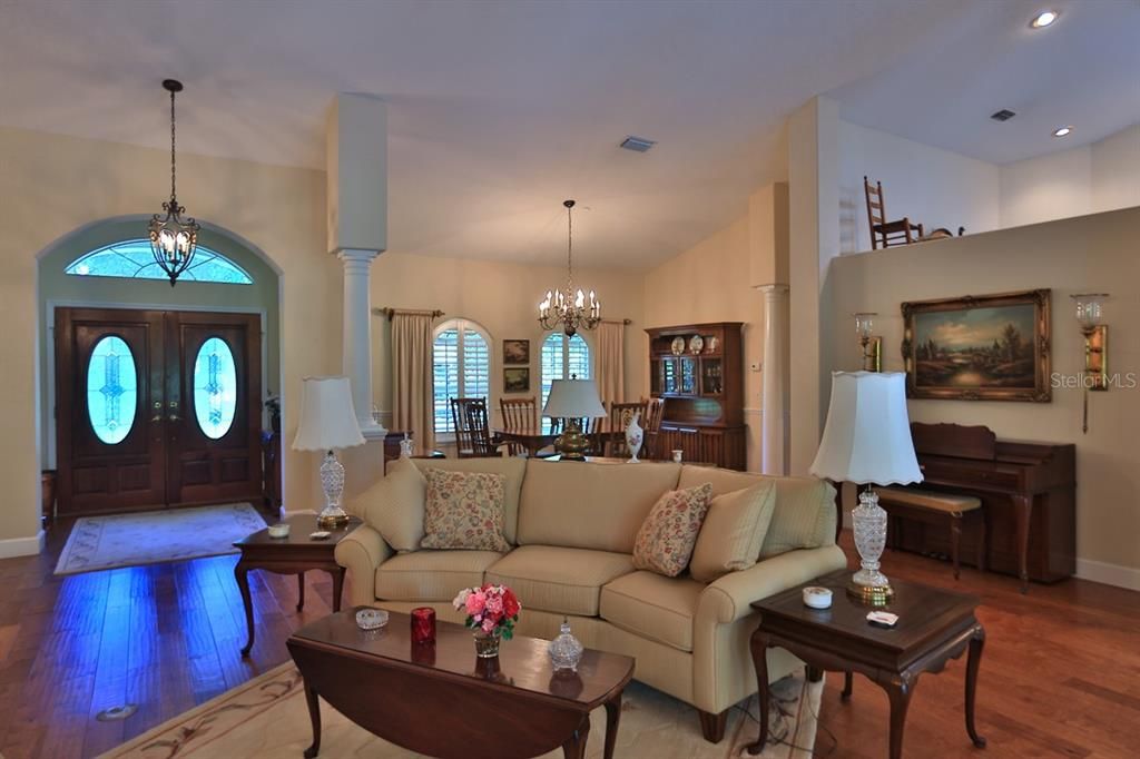 待售: $887,475 (3 贝兹, 3 浴室, 3409 平方英尺)