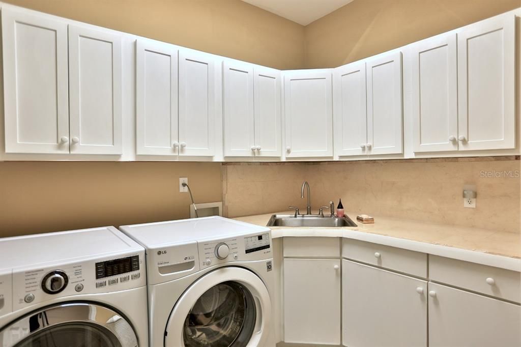 待售: $887,475 (3 贝兹, 3 浴室, 3409 平方英尺)