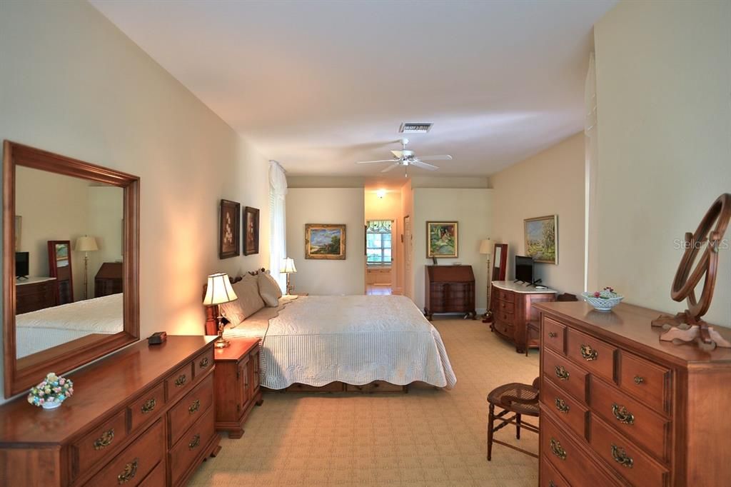 待售: $887,475 (3 贝兹, 3 浴室, 3409 平方英尺)