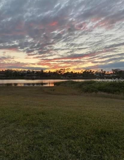 Activo con contrato: $224,900 (2 camas, 2 baños, 1144 Pies cuadrados)