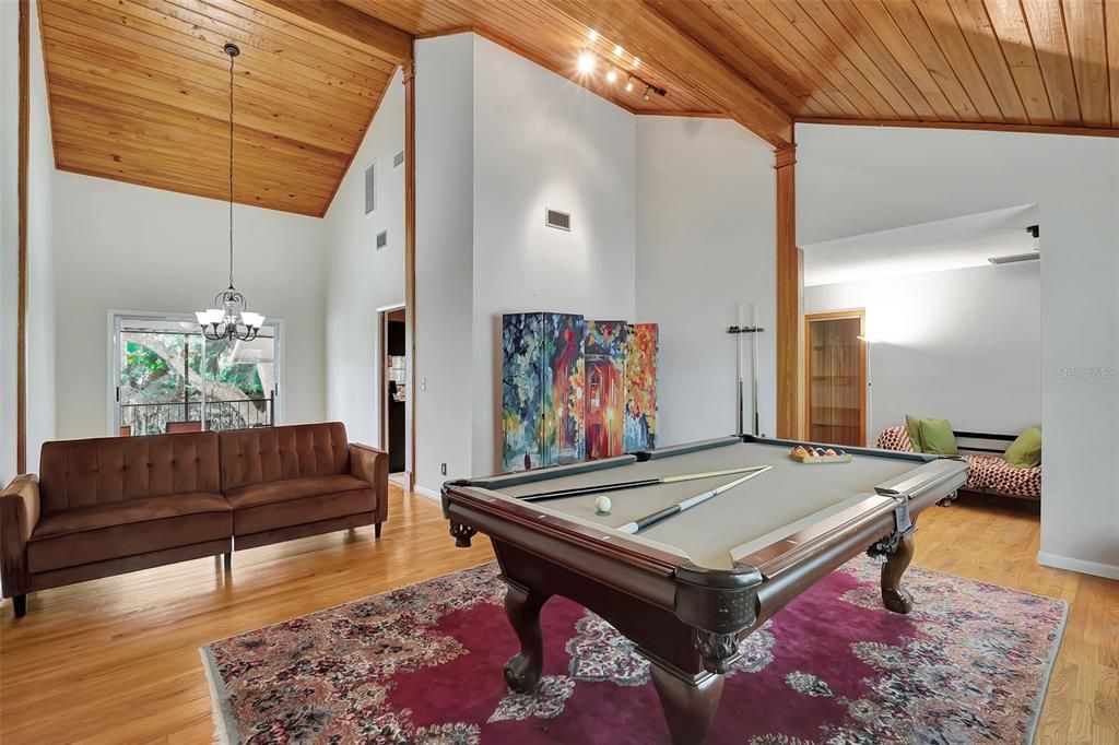 待售: $495,000 (4 贝兹, 2 浴室, 2420 平方英尺)