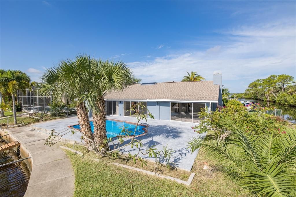 Active With Contract: $498,000 (3 beds, 3 baths, 1708 Square Feet)