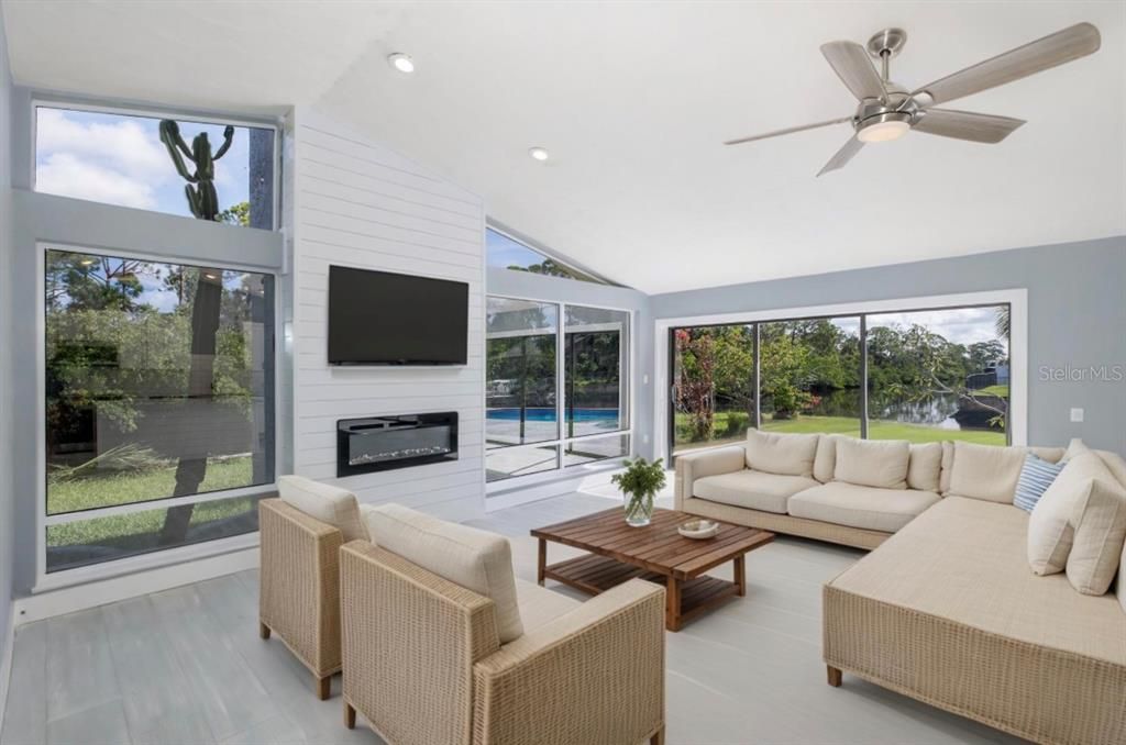 Active With Contract: $498,000 (3 beds, 3 baths, 1708 Square Feet)