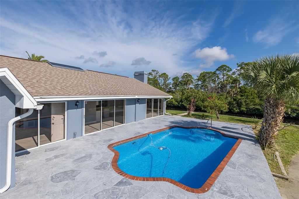 Active With Contract: $498,000 (3 beds, 3 baths, 1708 Square Feet)