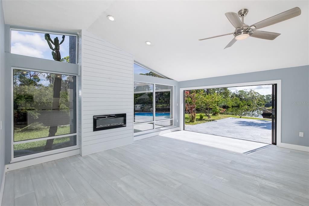 Active With Contract: $498,000 (3 beds, 3 baths, 1708 Square Feet)