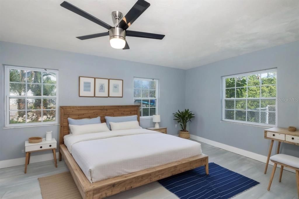 Active With Contract: $498,000 (3 beds, 3 baths, 1708 Square Feet)