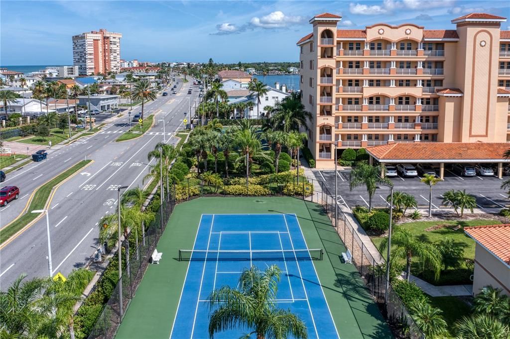 待售: $1,049,000 (3 贝兹, 3 浴室, 1995 平方英尺)