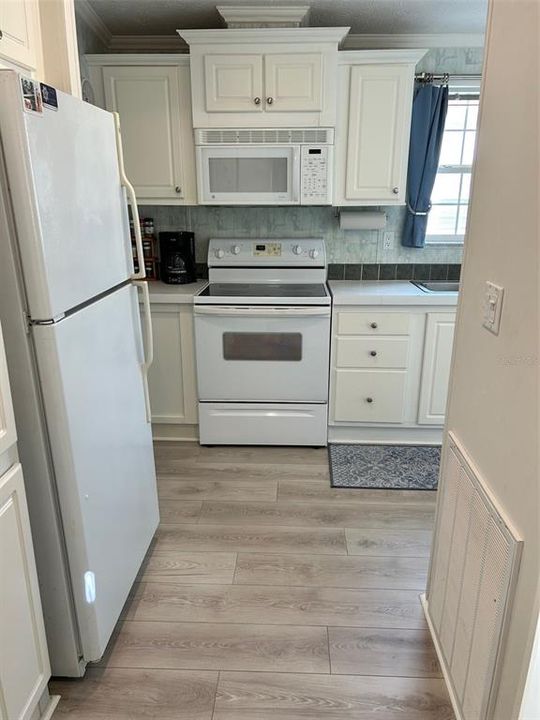 待售: $176,000 (1 贝兹, 1 浴室, 504 平方英尺)